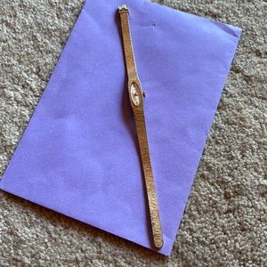 Ladies costume watch